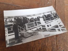 DEUTSCHE AUSFLUGSGESELLSCHAFT - AELTERE GESELLSCHAFT Auf SCHIFF - Nach CASEBURG B. SWINEMUENDE - Anonyme Personen