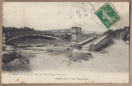 CPA 84 - PERTUIS - La Passerelle - TB PLAN PONT Sur Cours D'eau - Pertuis