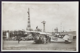 BERLIN, Zentralflughafen Tempelhof, Passagiere Steigen In Ein Motorflugzeug Der Lufthansa, Vor 1945 - Tempelhof