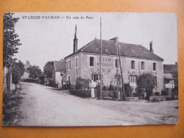 CPA - SAINT LEGER VAUBAN - UN COIN DU PAYS - RESTAURANT - LA POSTE - Sonstige & Ohne Zuordnung