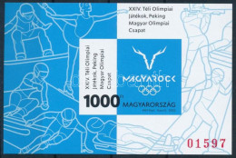 ** 2022 Téli Olimpia (X.) - Peking Vágott Blokk Piros Sorszámmal (11.000) - Otros & Sin Clasificación