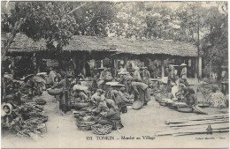 VIET NAM.   TONKIN  ANOI. MARCHE AU VILLAGE - Viêt-Nam