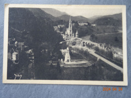 LA BASILIQUE - Lourdes