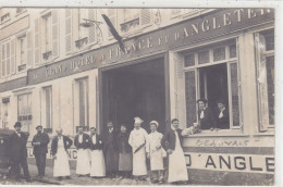 60 - BEAUVAIS  Devanture De L'Hôtel De France Et D'Angleterre E.PIAT -  Très Rare Carte Photo - Commerce - Métier. - Beauvais