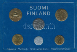 Finnország 1981. 5p-5M (6xklf) Forgalmi Sor Plasztik Tokban T:UNC  Finland 1981. 5 Pennia - 5 Markka (6xdiff) Coin Set I - Ohne Zuordnung