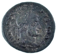Római Birodalom / Siscia / Crispus 320-321. AE Follis Bronz (3,33g) T:XF Roman Empire / Siscia / Crispus 320-321. AE Fol - Non Classés