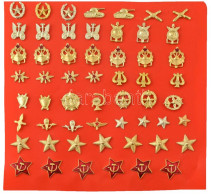 Szovjetunió ~1970-1980. 56db-os Vegyes Katonai Jelvény, Vállcsillag T:AU Soviet Union ~1970-1980. 56pcs Of Mixed Militar - Non Classés