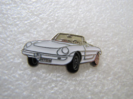 PIN'S  ALFA ROMEO  SPIDER   Email Grand Feu - Alfa Romeo