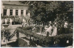 * T3 Beszterce, Bistritz, Bistrita; Román Katonai ünnepség / Romanian Military Parade. Photo (ragasztónyom / Glue Marks) - Unclassified