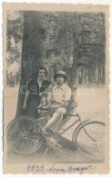 * T2/T3 1939 Brassó, Kronstadt, Brasov; Noa Nyaraló, Kerékpáros Pár Kutyával / Noua / Couple With Bicycle And Dog. Foto  - Non Classificati