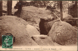 77 - FONTAINEBLEAU - La Forêt - Apremont - Caverne Des Brigands - Fontainebleau