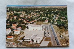 Cpm, Soulac Sur Mer, Vue Aérienne, Le Casino Et La Salle Des Fêtes, Gironde 33 - Soulac-sur-Mer