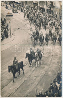 * T2/T3 1940 Kolozsvár, Cluj; Bevonulás / Entry Of The Hungarian Troops. Polyfoto Photo (szakadás / Tear) - Unclassified