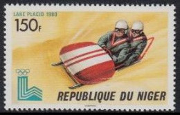 Niger Mi.Nr. 688 Olympische Winterspiele Lake Placid, Zweierbob (150) - Níger (1960-...)