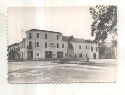 5. Riscle, Place Du Monument Aux Morts - Riscle