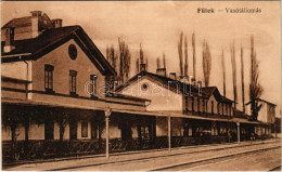 T2/T3 Fülek, Filakovo; Vasútállomás. Vasúti Levelezőlapárusítás 5899. / Railway Station (Rb) - Non Classés