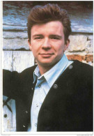 CARTOLINA-POSTCARD-CPT-CARTE POSTALE - RICK ASTLEY (SINGER OF '80s) - Singers & Musicians