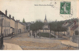 77-SAN59940-SAINT PIERRE LES NEMOURS.Village.Place.Eglise - Saint Pierre Les Nemours