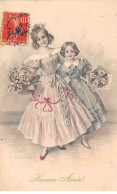 Nouvel An - N°84642 - M.M. Vienne N°342 - Heureuse Année - Deux Jeunes Filles Avec Des Bouquets - Nouvel An