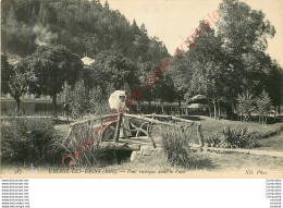 38.  URIAGE LES BAINS .  Pont Rustique Dans Le Parc . - Uriage