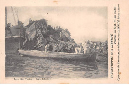 83-AM22543.Toulon.Catastrophe De La Liberté.Opération De Sauvetage Pendant Que La Liberté Brule Encore - Toulon