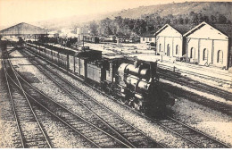55 - N°86086 - Région De L'Est 70 - Un Express Remorqué Par Une Machine Chameau N°813 ... Gare De BAR LE DUC - Bar Le Duc