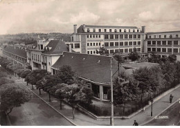 19 - SAN61488 - BRIVE - Le Lycée De Garçons - La Cigogne - CPSM 10x15 Cm - Brive La Gaillarde