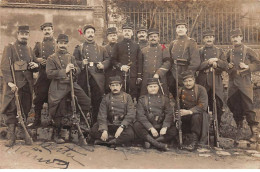 77 - N°87155 - COULOMMIERS - Militaires Avec Leurs Armes - Carte Photo - Coulommiers