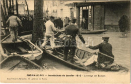* T2/T3 Choisy-le-Roi, Inondations De Janvier 1910. Accostage Des Barques / Flood, Docking Of Boats (EK) - Non Classés