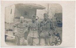 * T2 1918 Radauti, Radóc, Radautz (Bukovina, Bukowina); Osztrák-magyar Katonák Katonai Teherautó Előtt / WWI K.u.k. Sold - Non Classés