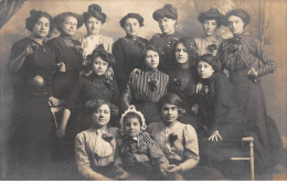 Sainte-Catherine - N°86874 - Groupe De Jeunes Femmes - Carte Photo - Saint-Catherine's Day