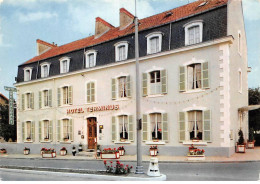 71 - SAN62020 - PARAY LE MONIAL - Hôtel Terminus - Combier - CPSM 10x15 Cm - Paray Le Monial