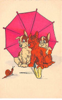 Animaux - N°86747 - Chiens Sous Un Parapluie Regardant Un Escargot - Hunde