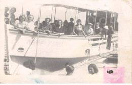 13 - N°87002 - Femmes Sur Le Pont D'un Bateau Abbé Faria - Carte Photo - Sonstige & Ohne Zuordnung