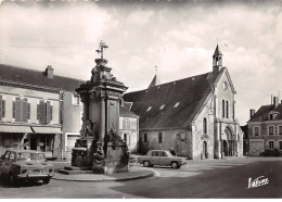 89 - SAN62353 - BLENEAU - La Place Chataigner Et L'Eglise Saint Loup - Valoire - CPSM 10x15 Cm - Bleneau