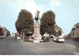 59 - SAN61839 - DENAIN - Place De La Liberté - Combier - CPSM 10x15 Cm - Denain