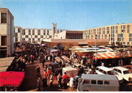 95 - SAN62512 - PERSAN - Le Marché - Mage - CPSM 10x15 Cm - Persan