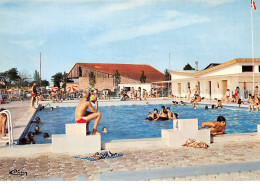 86 - SAN62248 - NEUVILLE DU POITOU - La Piscine - Combier - CPSM 10x15 Cm - Neuville En Poitou