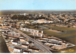 86 - SAN62242 - LOUDUN - La Cité De Grillemonts - Vue Aérienne - Combier - CPSM 10x15 Cm - Loudun