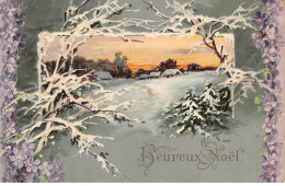 Noël - N°87514 - Heureux Noël - Paysage Enneigé, Et Violettes - Carte Gaufrée - Autres & Non Classés