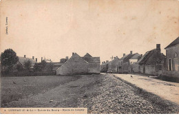 28 - SAN62741 - LUMEAU - Entrée Du Bourg - Route De Loigny - Pli - Autres & Non Classés