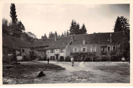 39 - SAN62789 - SELLIERES - Place De La Vieille Eglise - CPSM 9x14 Cm - Other & Unclassified