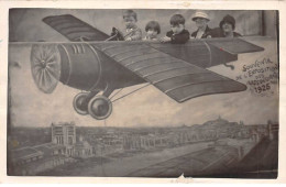 Surréalisme - N°87959 - Souvenir De L'Exposition Des Arts Décoratifs - Enfants Dans Un Avion - Carte Photo - Autres & Non Classés