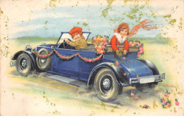 Automobile - N°89131 - Garçon Conduisant Une Voiture, Et Une Fillette Lançant Des Fleurs - Carte Vendue En L'état - Turismo