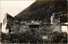 * T2/T3 1918 Román Harctér, Szétlőtt üveggyár / WWI K.u.K. Military, Romanian Front, Destroyed Glass Factory. Photo (fl) - Non Classés