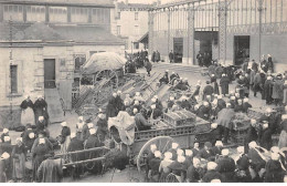 85 - LA ROCHE SUR YON - SAN67539 - Le Marché Aux Volailles - Un Jour De Foire - Agriculture - La Roche Sur Yon