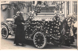 14 - N°90367 - LISIEUX - Voiture Transportant Les Reliques De Sainte-Thérèse - Carte Photo - Lisieux