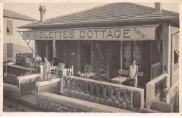 20 - N°90379 - RENNO - Pension Violettes Cottage - La Terrasse - Carte Photo - Autres & Non Classés