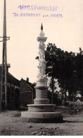 80 - N°90581 - MAILLY-MAILLET - Le Monument Aux Morts - Carte Photo - Otros & Sin Clasificación