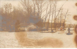 78 - N°90548 - CROISSY-SUR-SEINE - Hommes Dans Des Barques Un Jour D'inondation - Carte Photo Vendue En L'état - Croissy-sur-Seine
